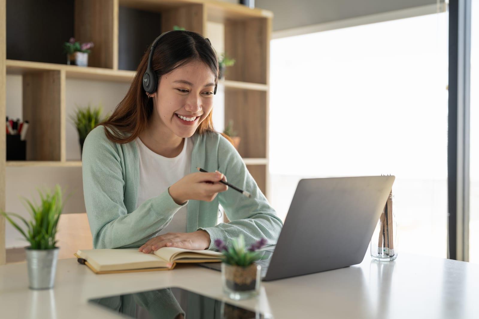 sell online courses with no ads