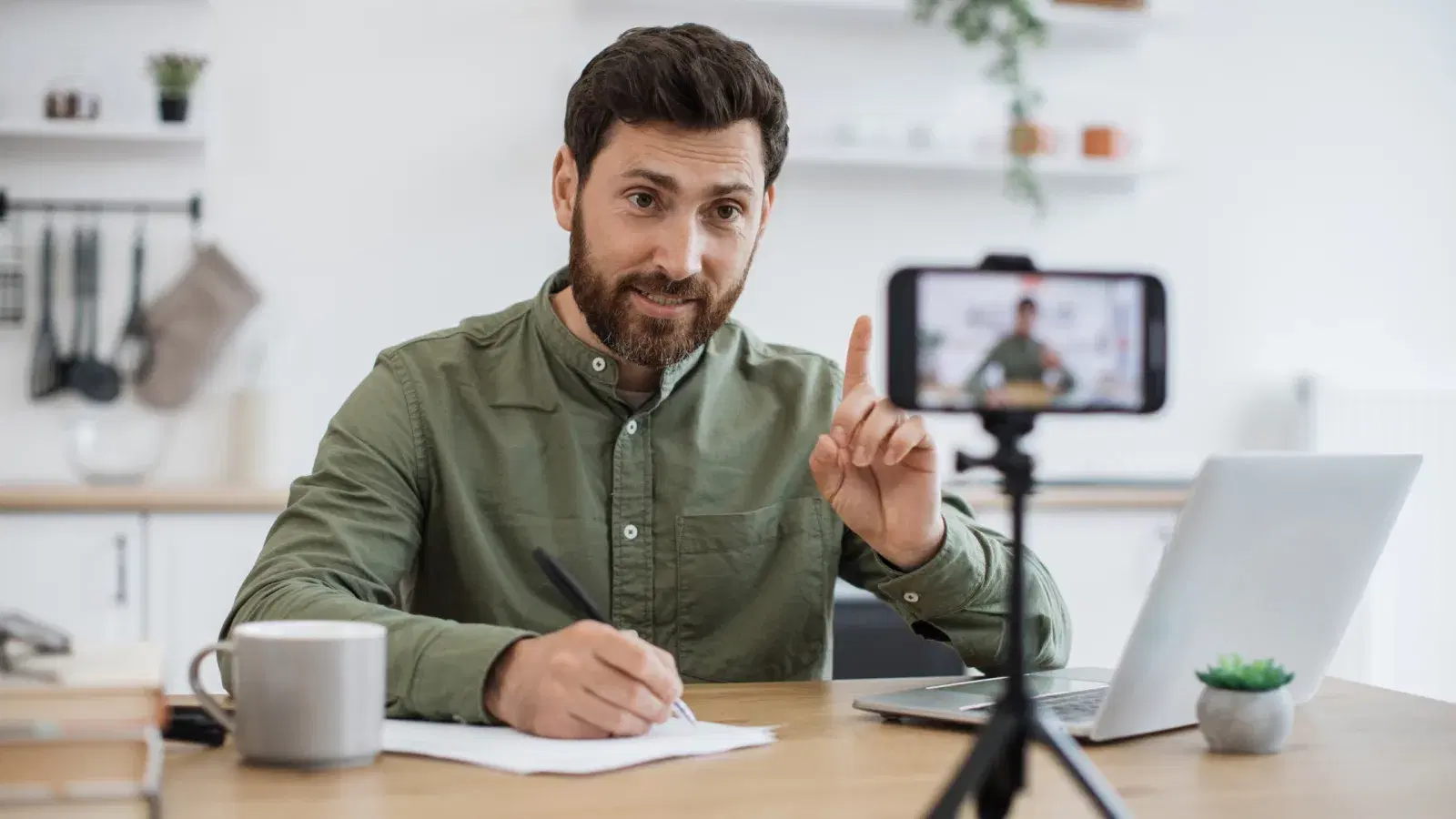 How to Create Engaging Video Content in 2025