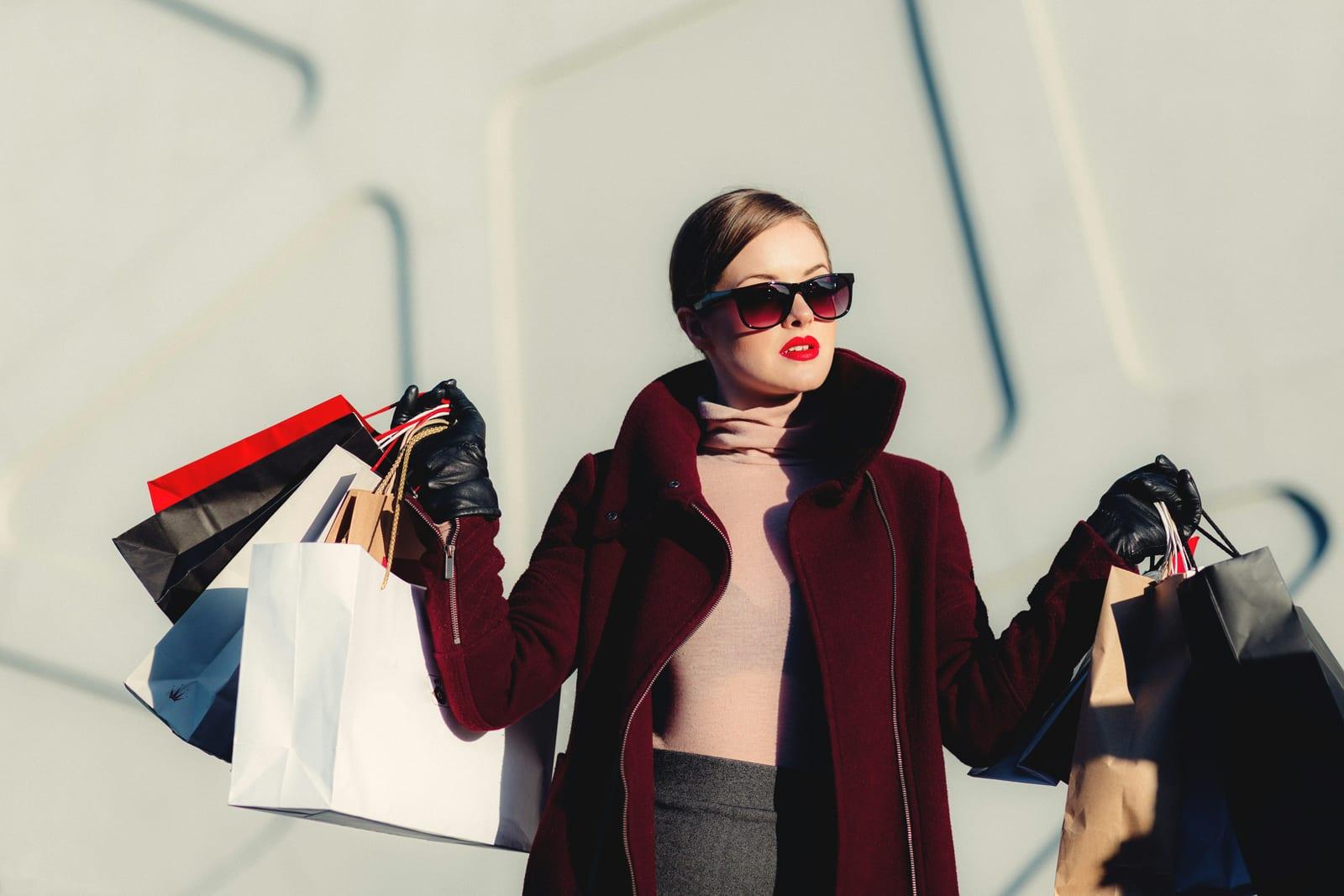 Online shopping vs traditional shopping