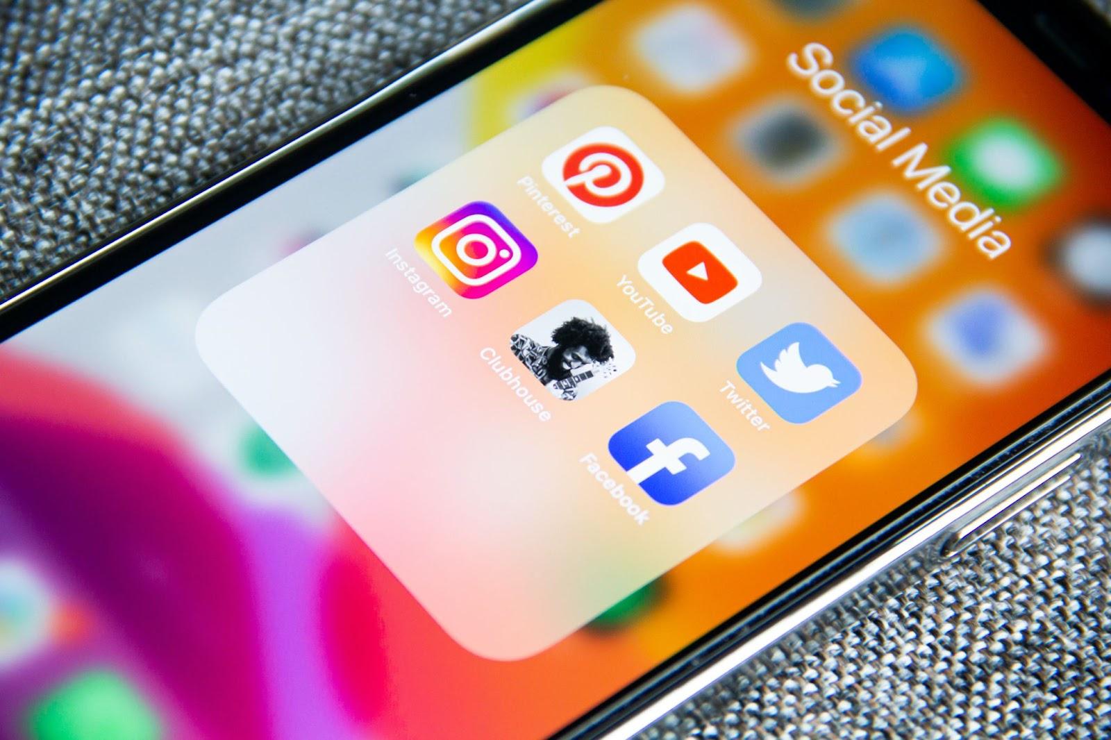 Online community branding